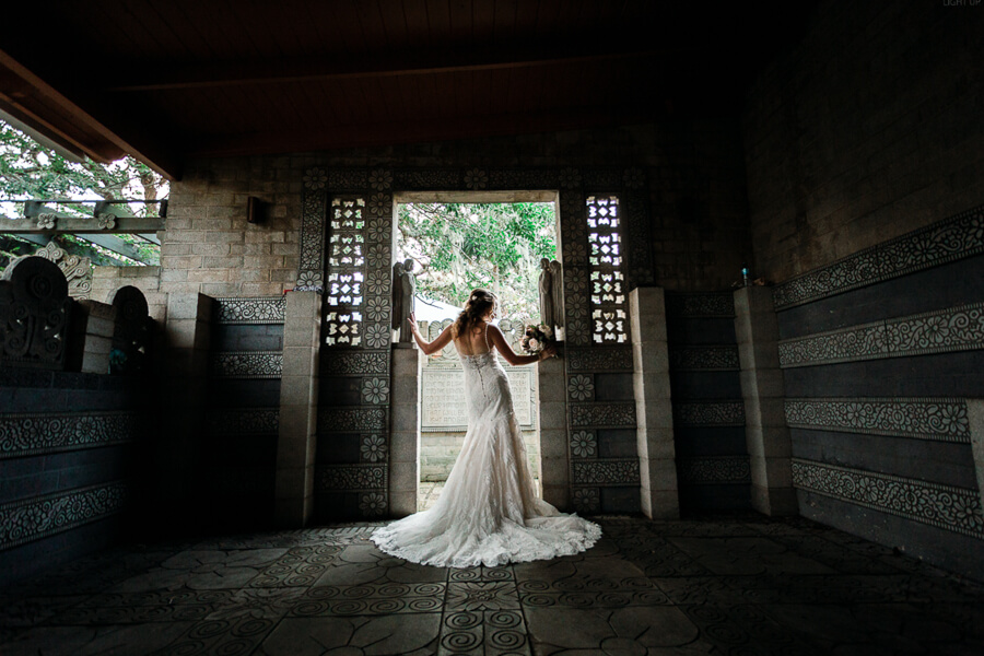 bride posing in a doorway at an Orlando wedding venue