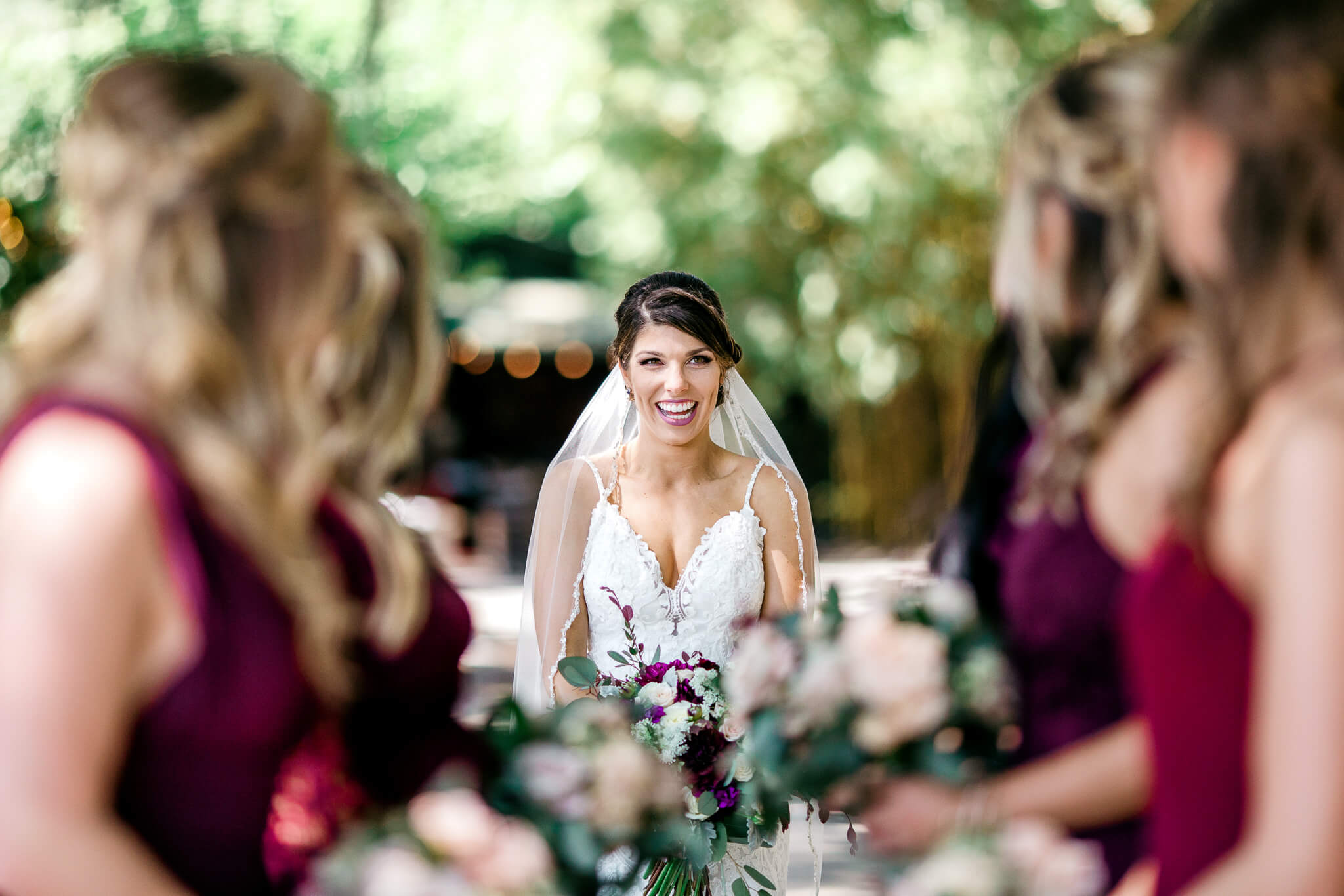 bride and bridesmaids at an outdoor Florida wedding