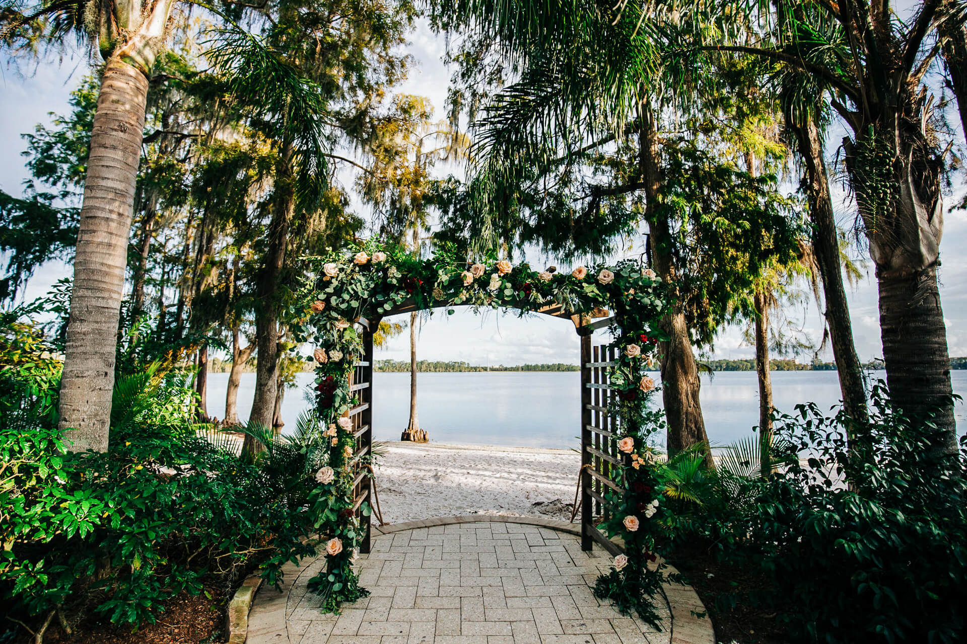Elopement venues in Orlando for intimate ceremony by the water