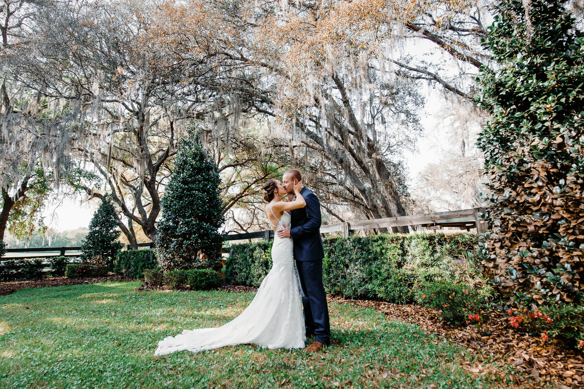 couple kissing during elopement ceremony in Orlando