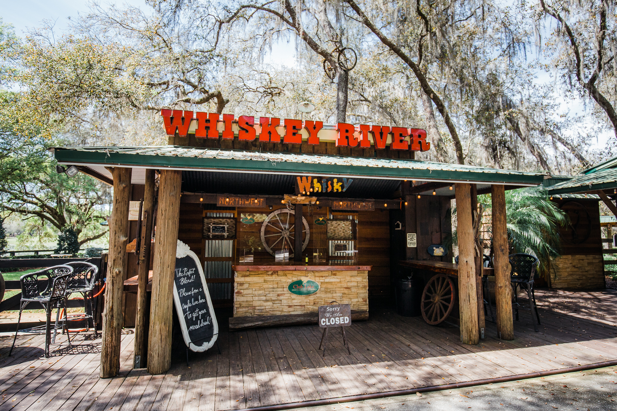 Outdoor bar area at Club Lake Venue in Apopka, FL